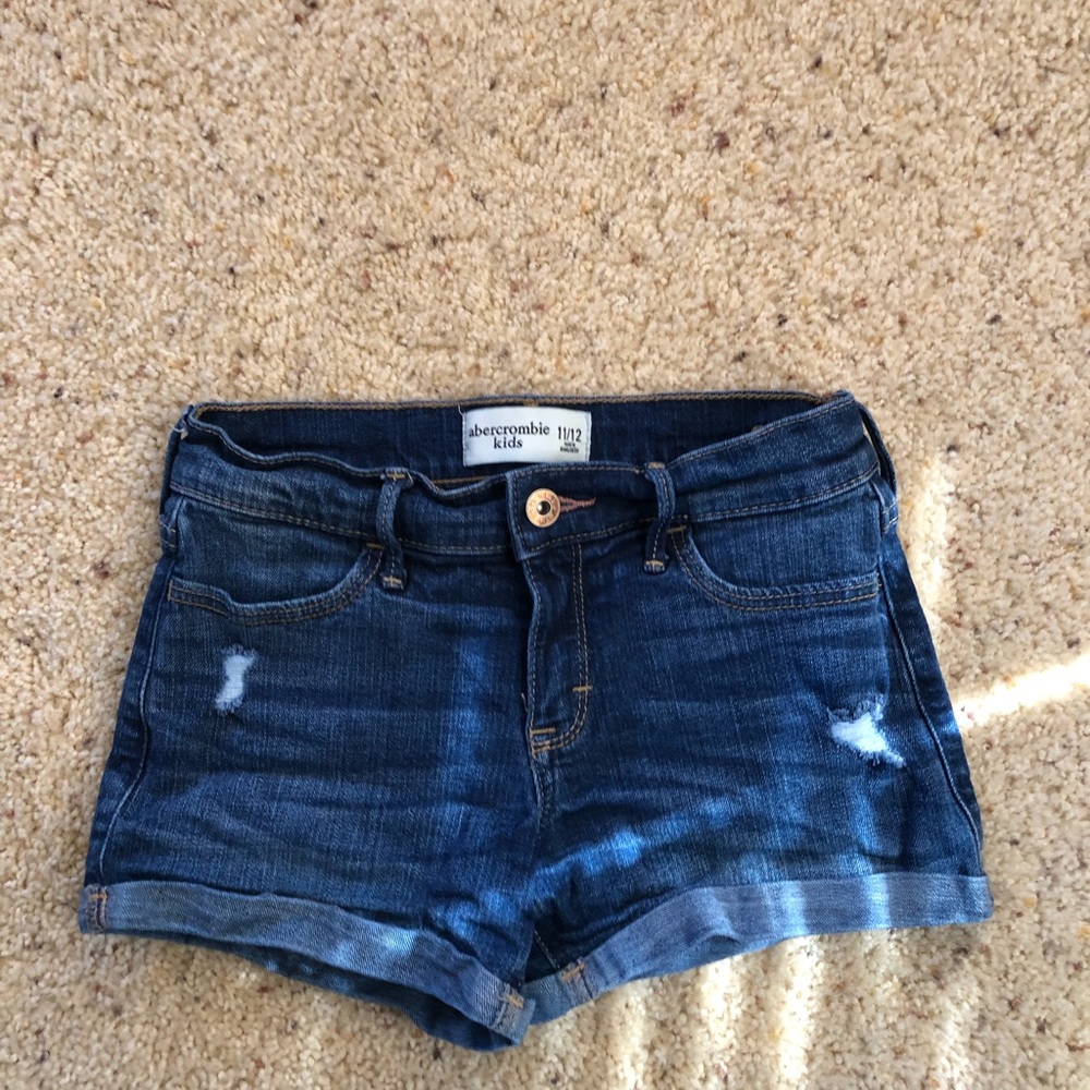 Girls Denim Shorts - Picture 4 of 4